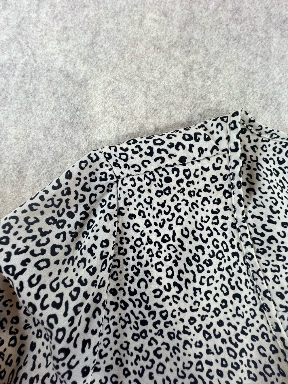 ✨🖤Chelsea & Theodore Size M Leopard Print Layered High Low Tunic Blouse✨🖤 - Picture 8 of 11